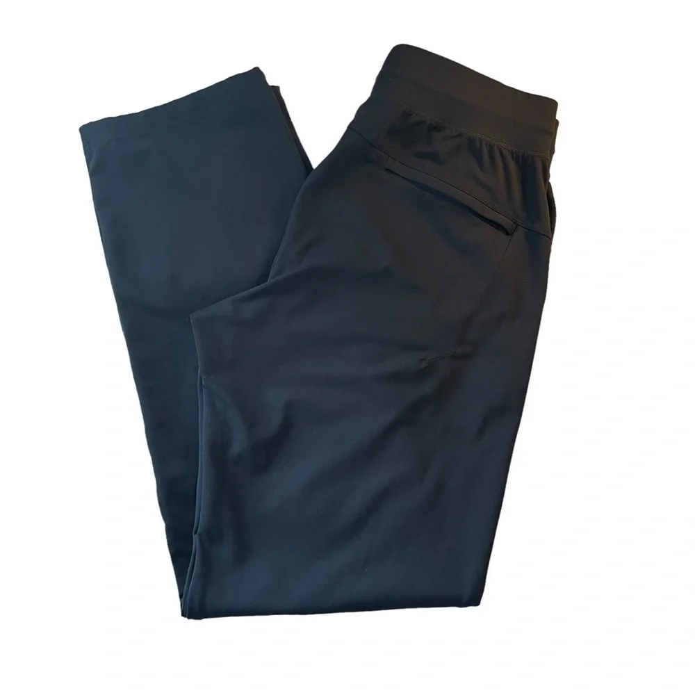 Under Armour loose fit athletic sweat pants. Size large